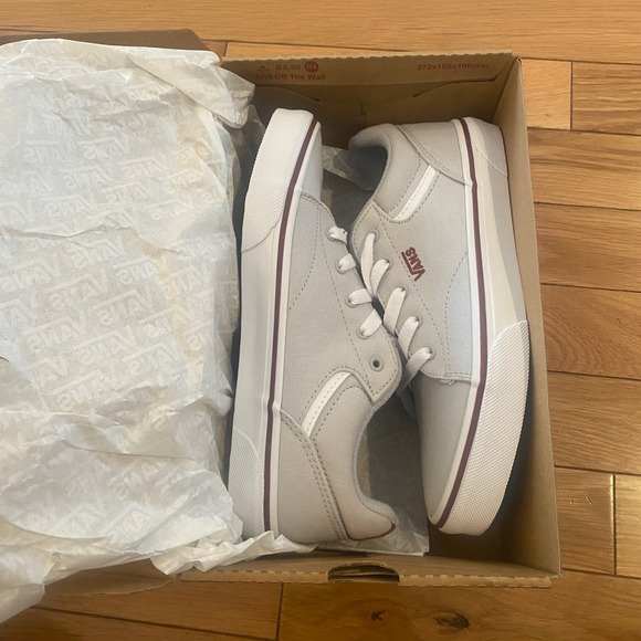 Vans Other - Vans Seldan Youth Kids Skate Shoes Size 4.0 Grey NIB
